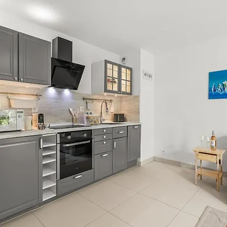Cosy Juan-les-pins Front Cocoon For 3